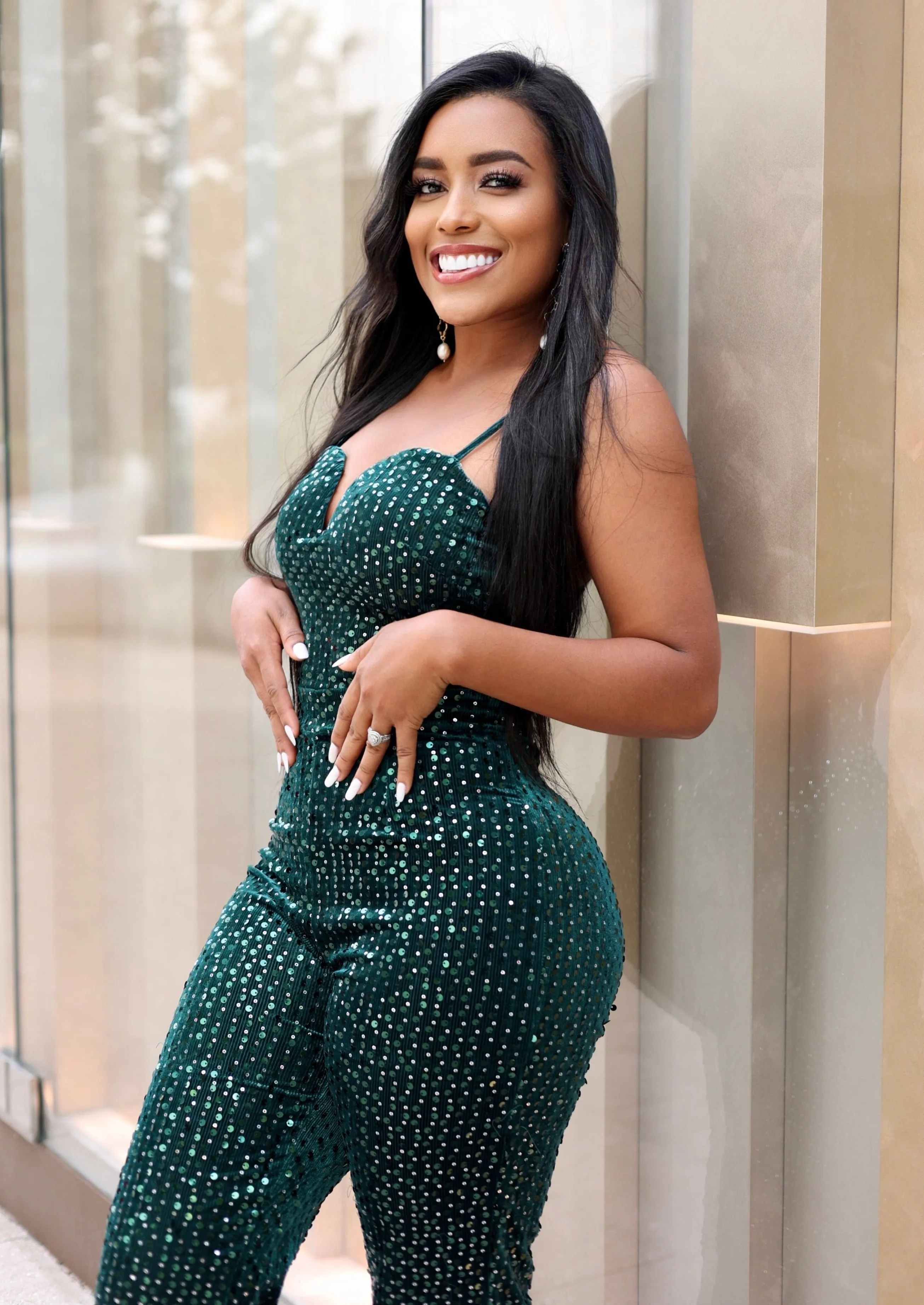 ADELA EMERALD GREEN SEQUIN JUMPSUIT – LUXURIOUS SPARKLING ONE-PIECE FOR SPECIAL OCCASIONS