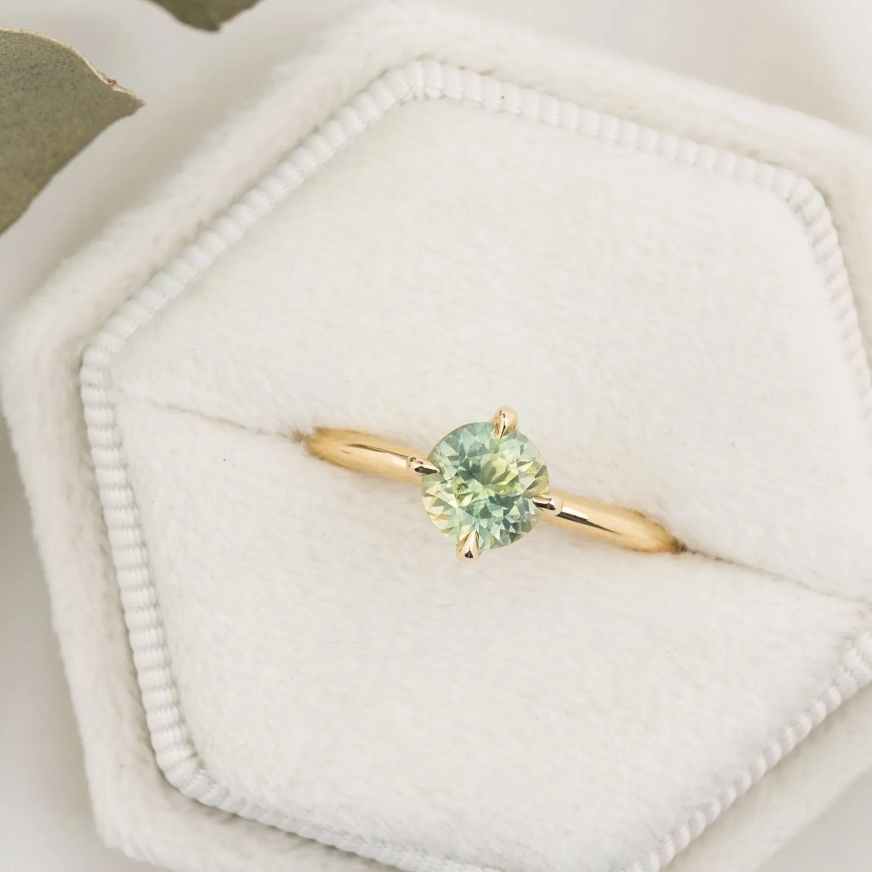 Alice Ring 1.08ct Parti Green Yellow Round Montana Sapphire, 14K Yellow Gold (One of a kind)