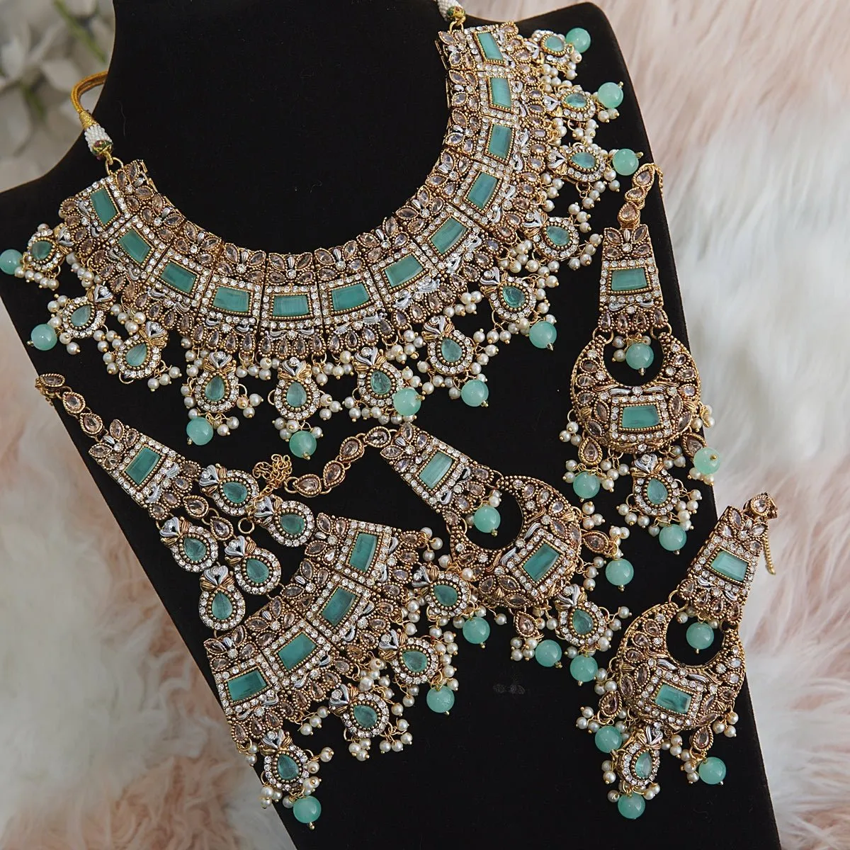 Antique Golden Bridal Wear Set
