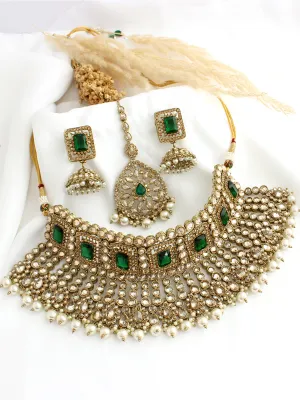 Ashna Necklace Earrings Tikka Set