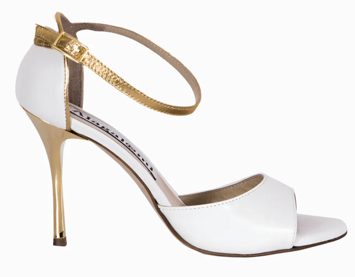 Beso / White & Gold
