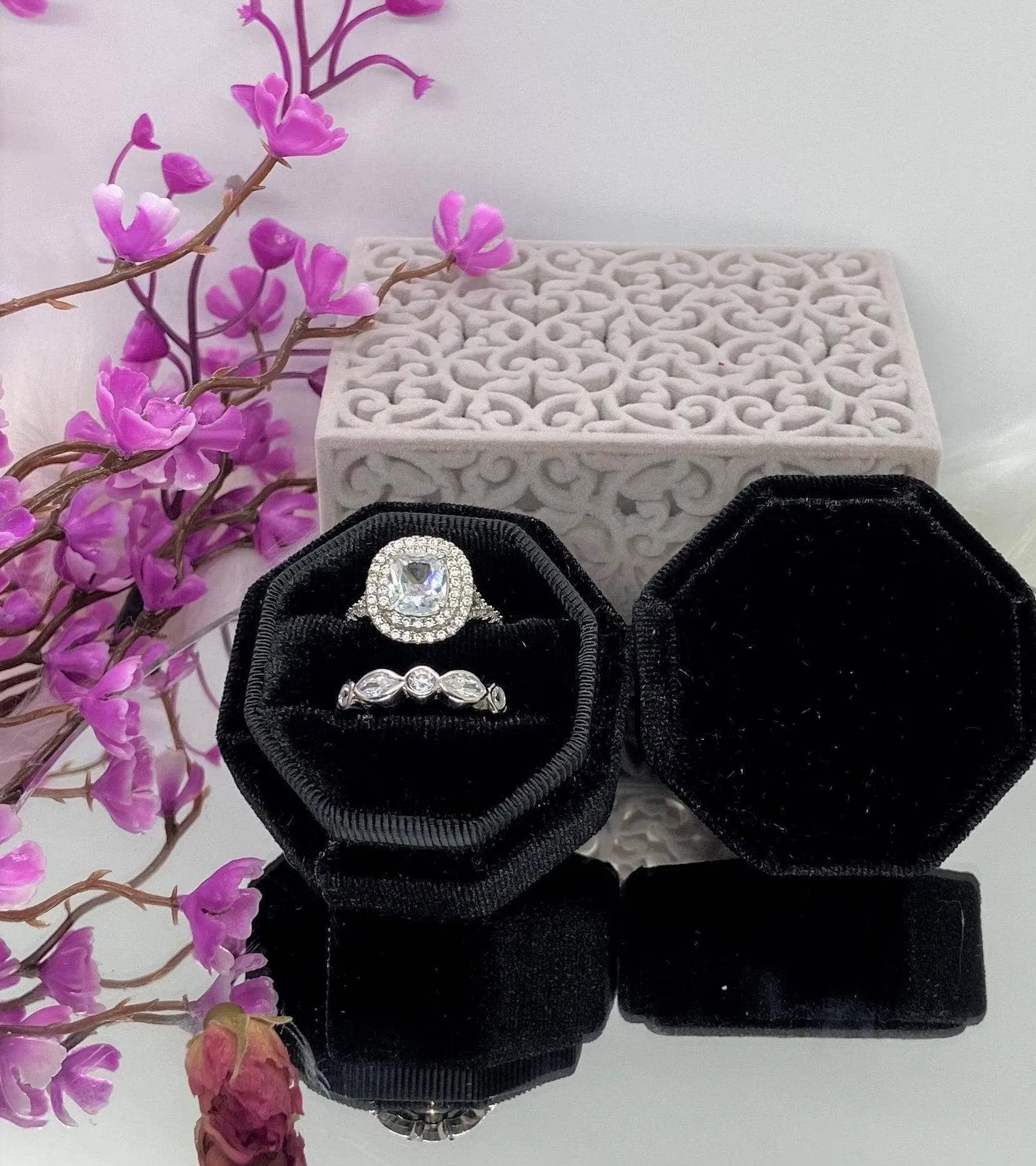 Black Love Is Patient Double Ring Slots Octagon Velvet Ring Box