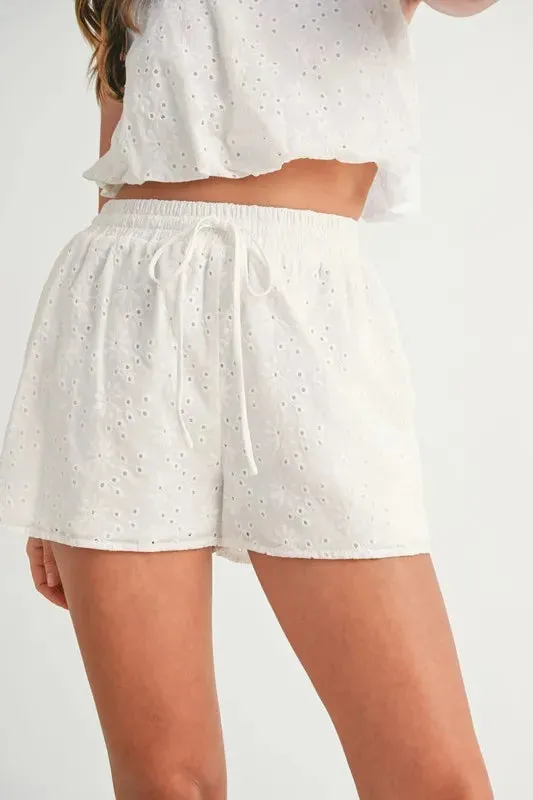 BREEZY EYELET SET