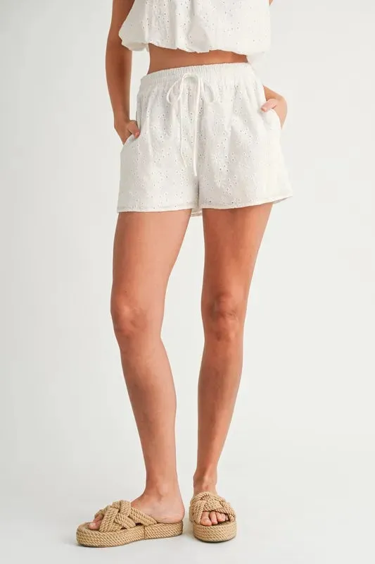 BREEZY EYELET SET