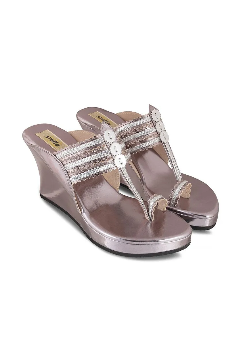 Classic High K Wedge Taupe