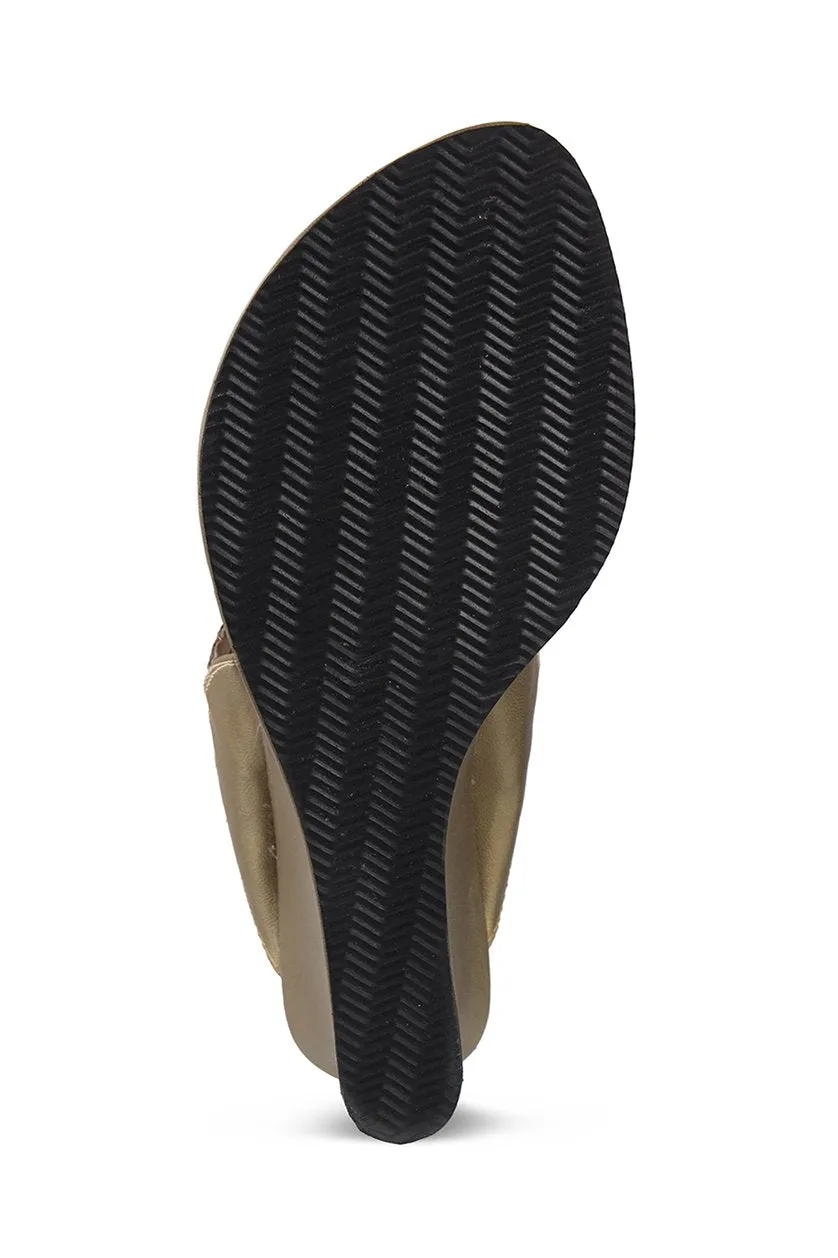 Classic High K Wedge Taupe