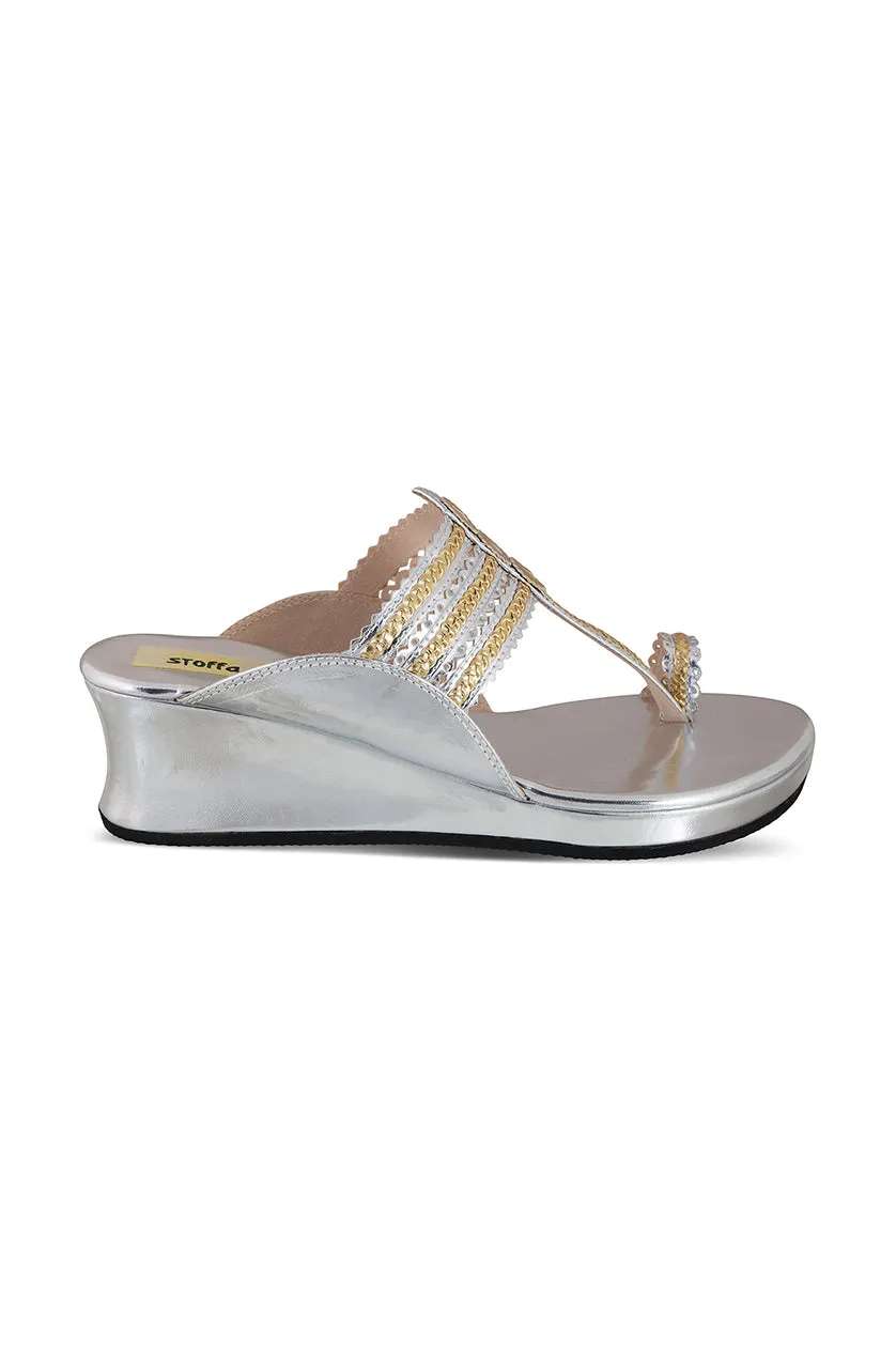 Classic Low K Wedge Champagne