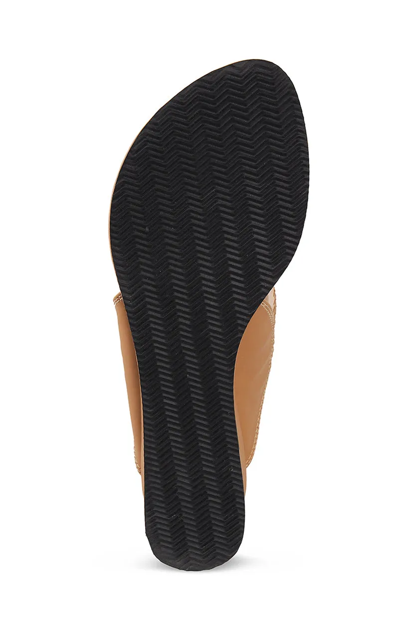 Classic Low K Wedge Champagne