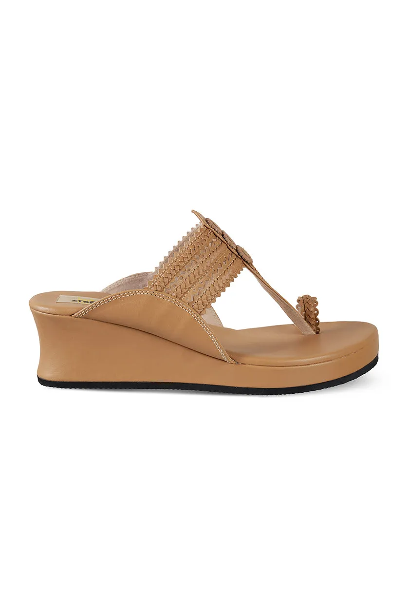 Classic Low K Wedge Champagne