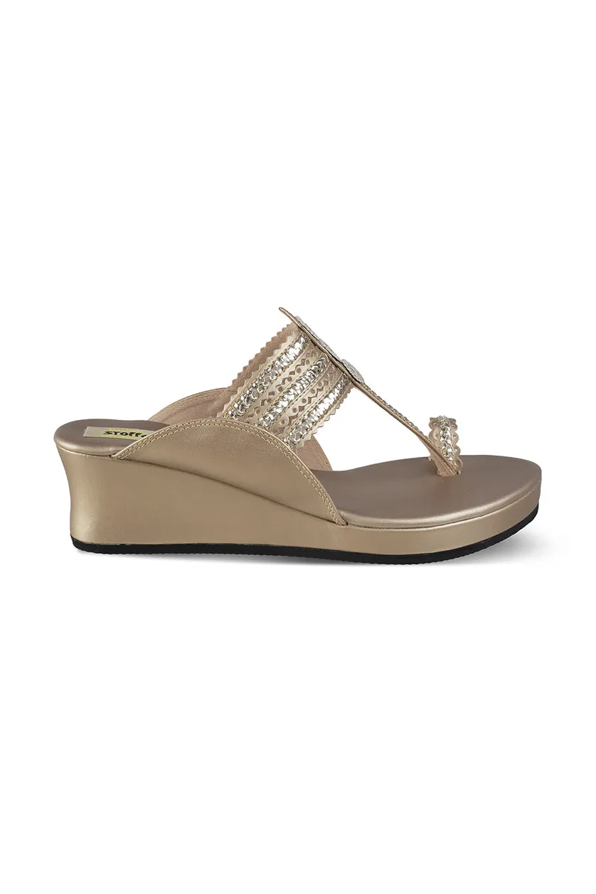 Classic Low K Wedge Champagne