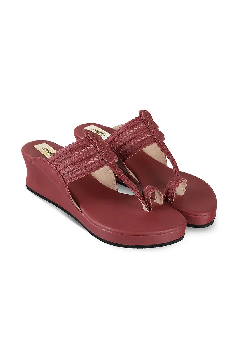 Classic Low K Wedge Champagne