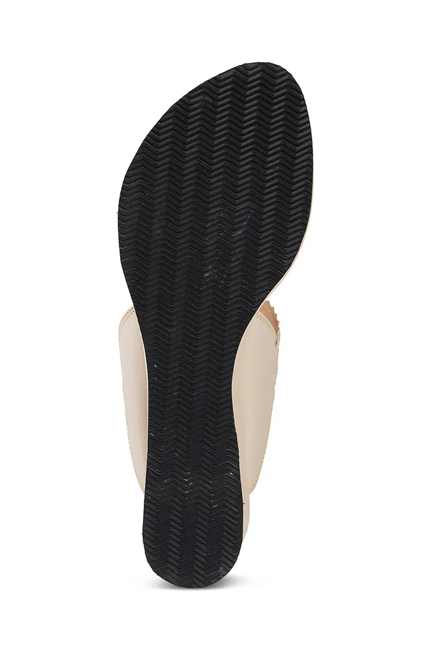 Classic Low K Wedge Champagne