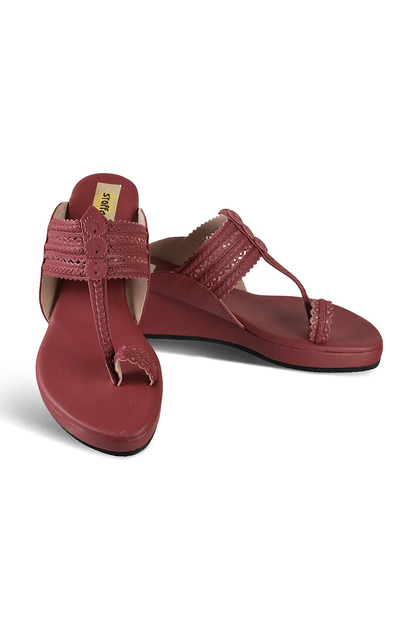 Classic Low K Wedge Champagne