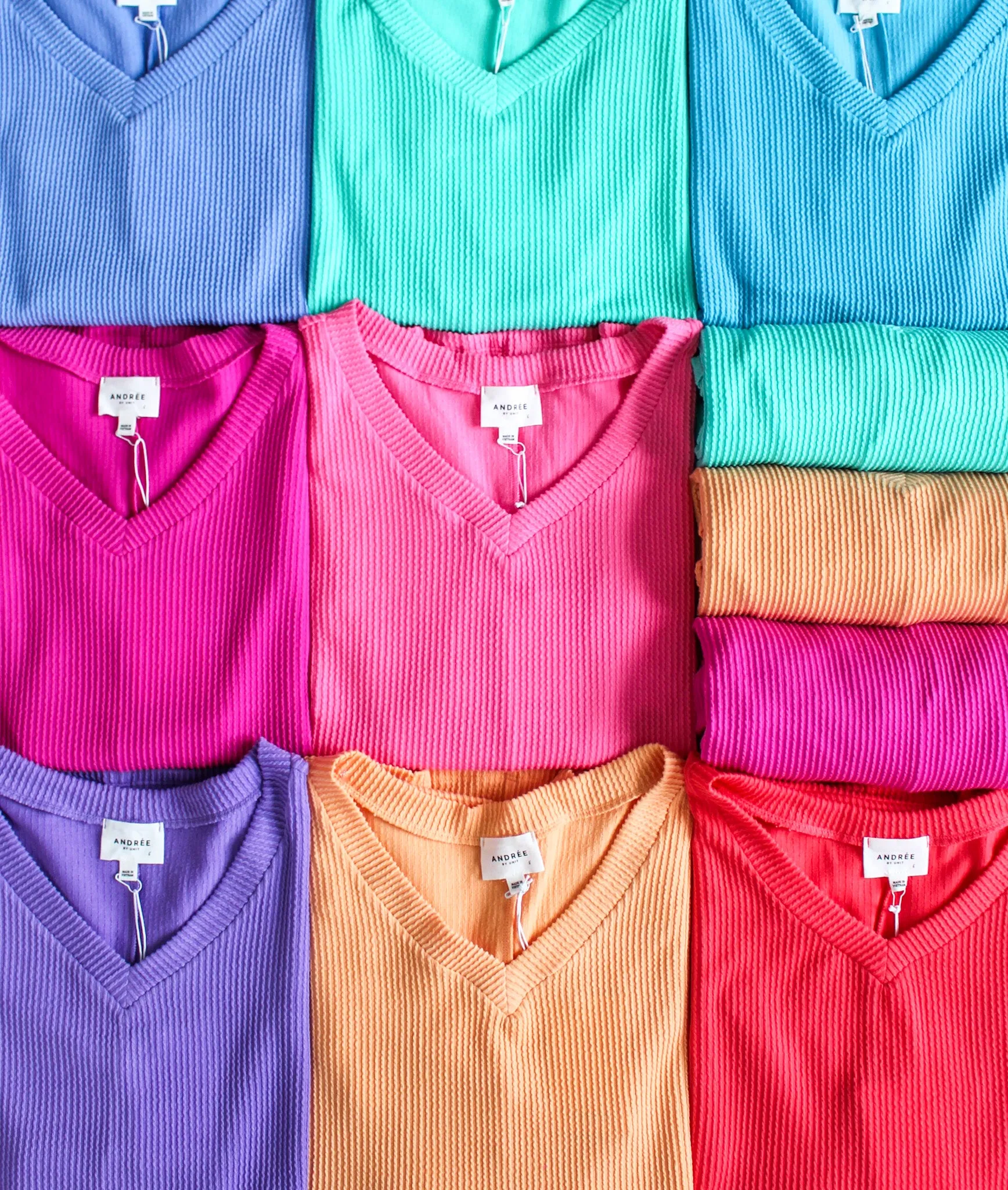 Color Crush V-Neck • Seafoam
