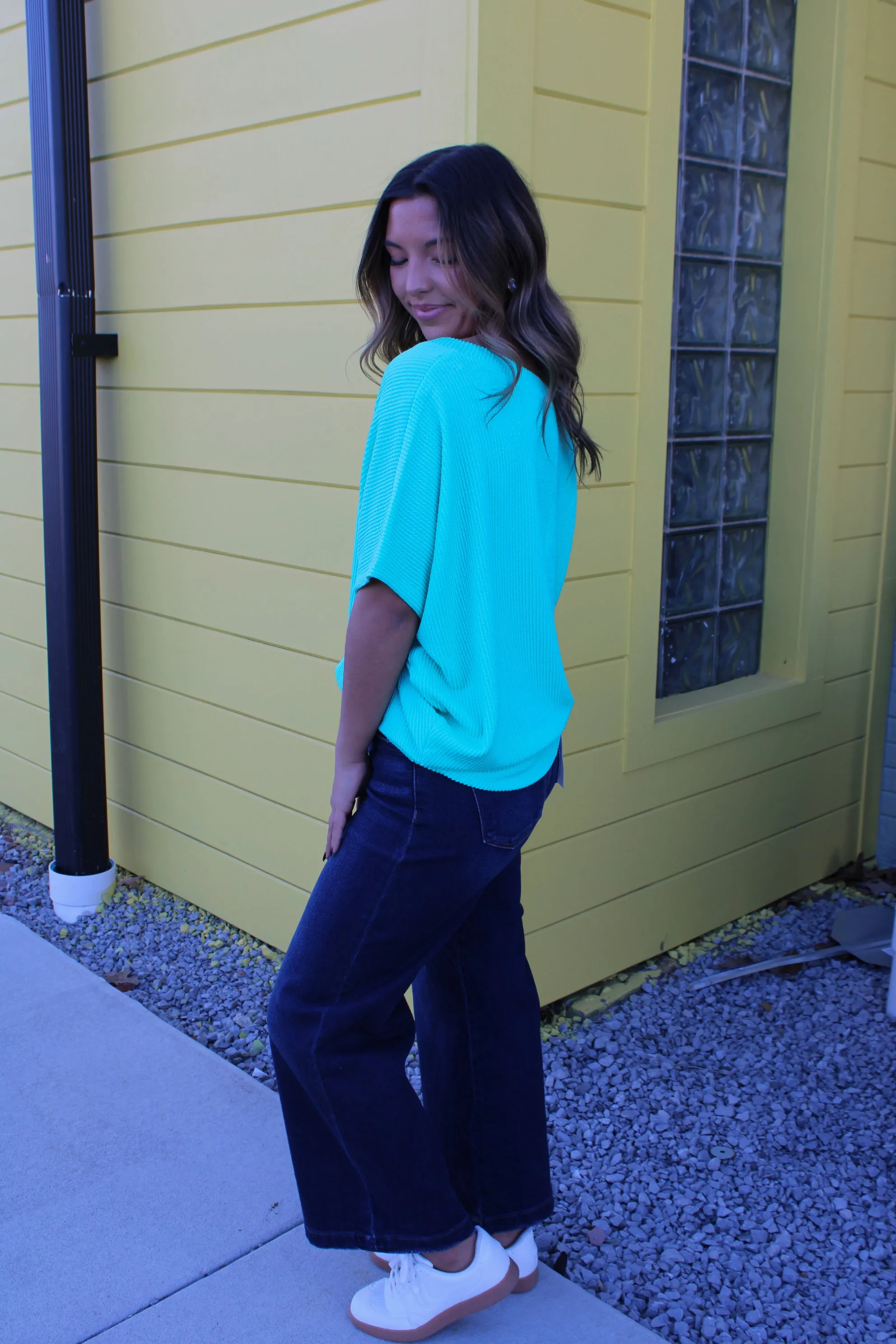 Color Crush V-Neck • Seafoam