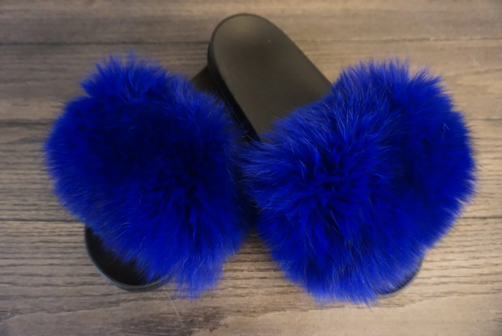Dark Blue Pom