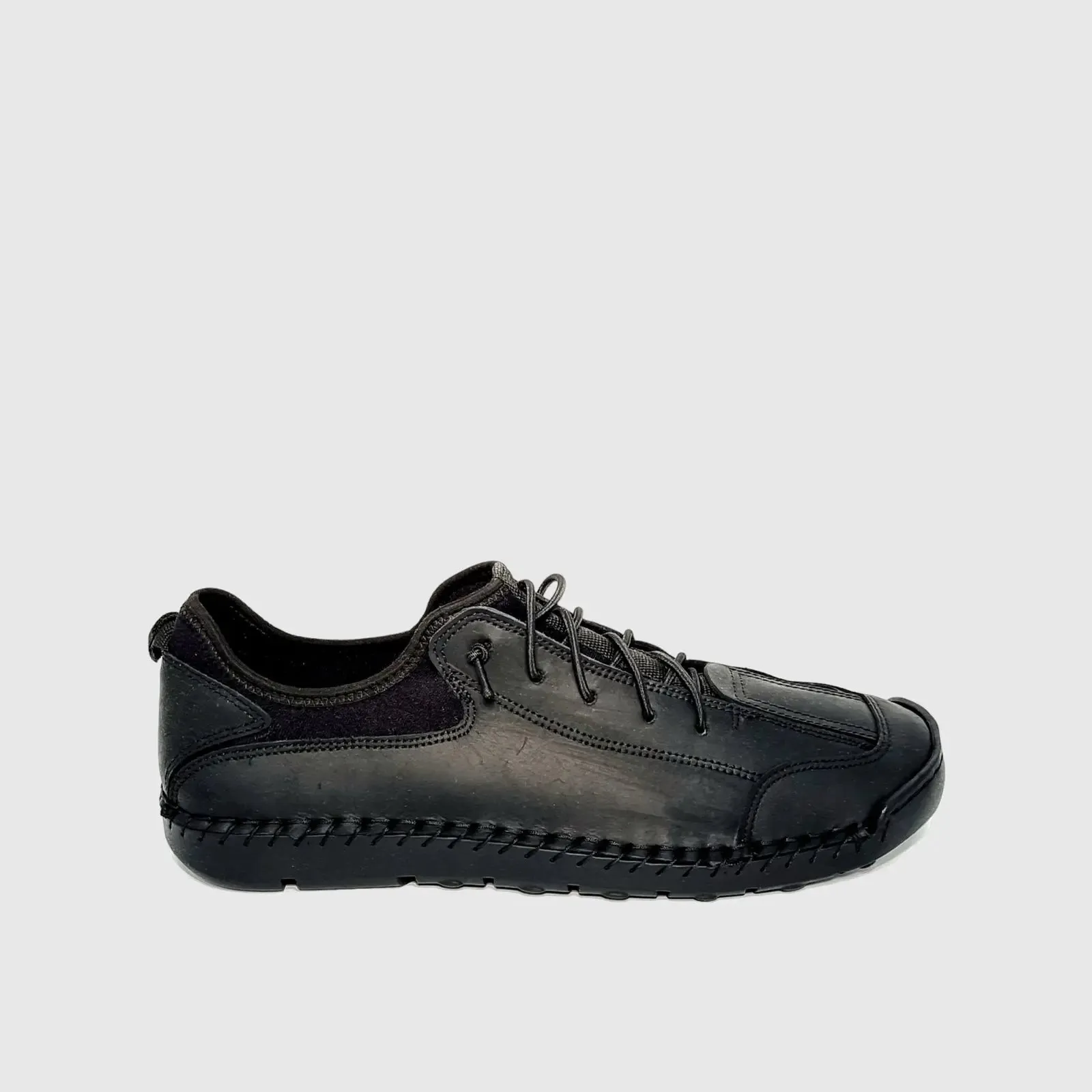 Dress Sneakers - 737318