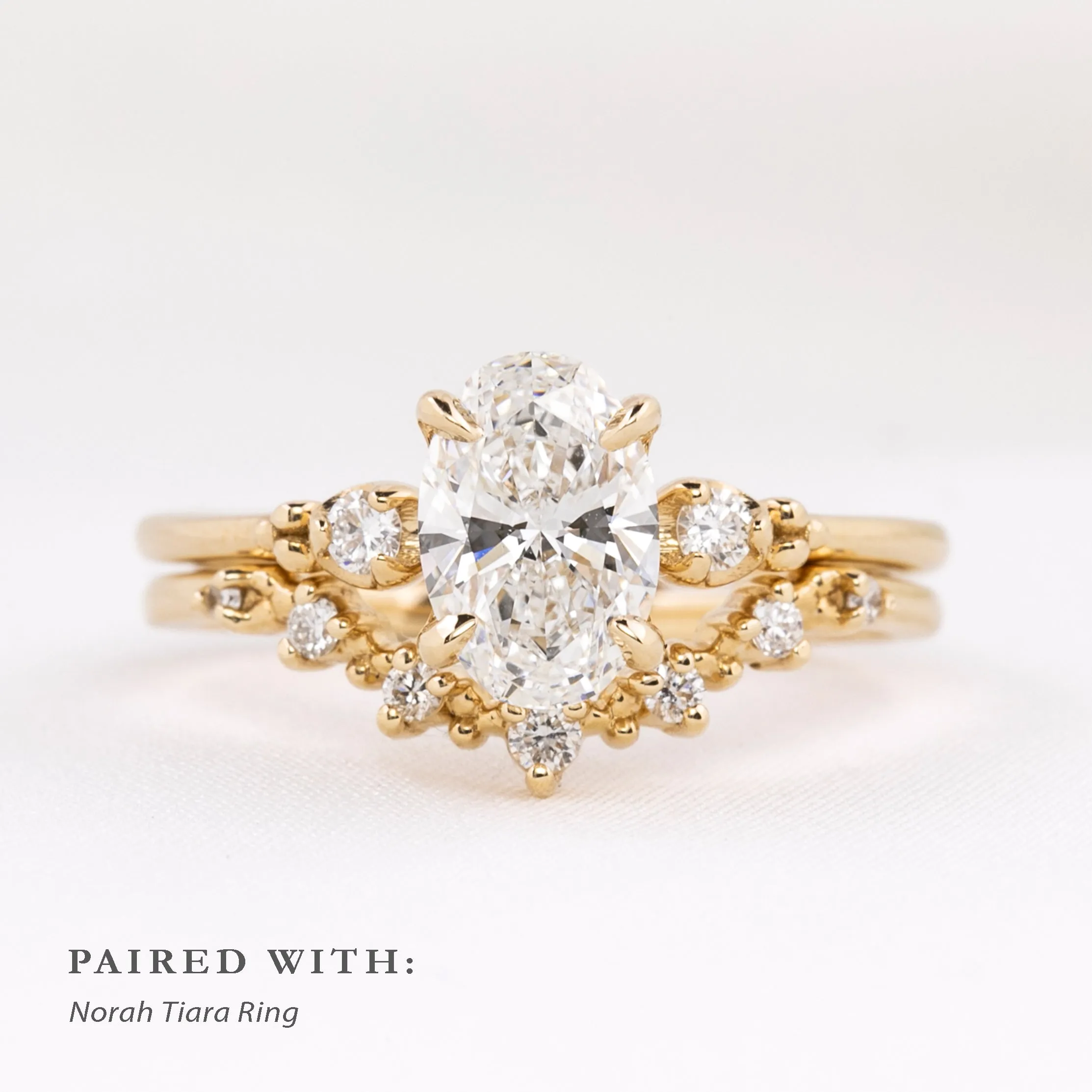 Estel Ring, Oval Brilliant Cut Diamond