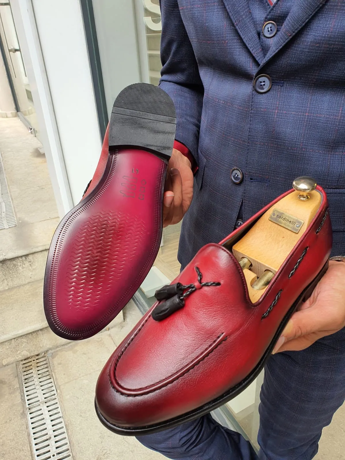 Fort Worth Red Tassel Loafer - Elegant Leather Footwear for Men