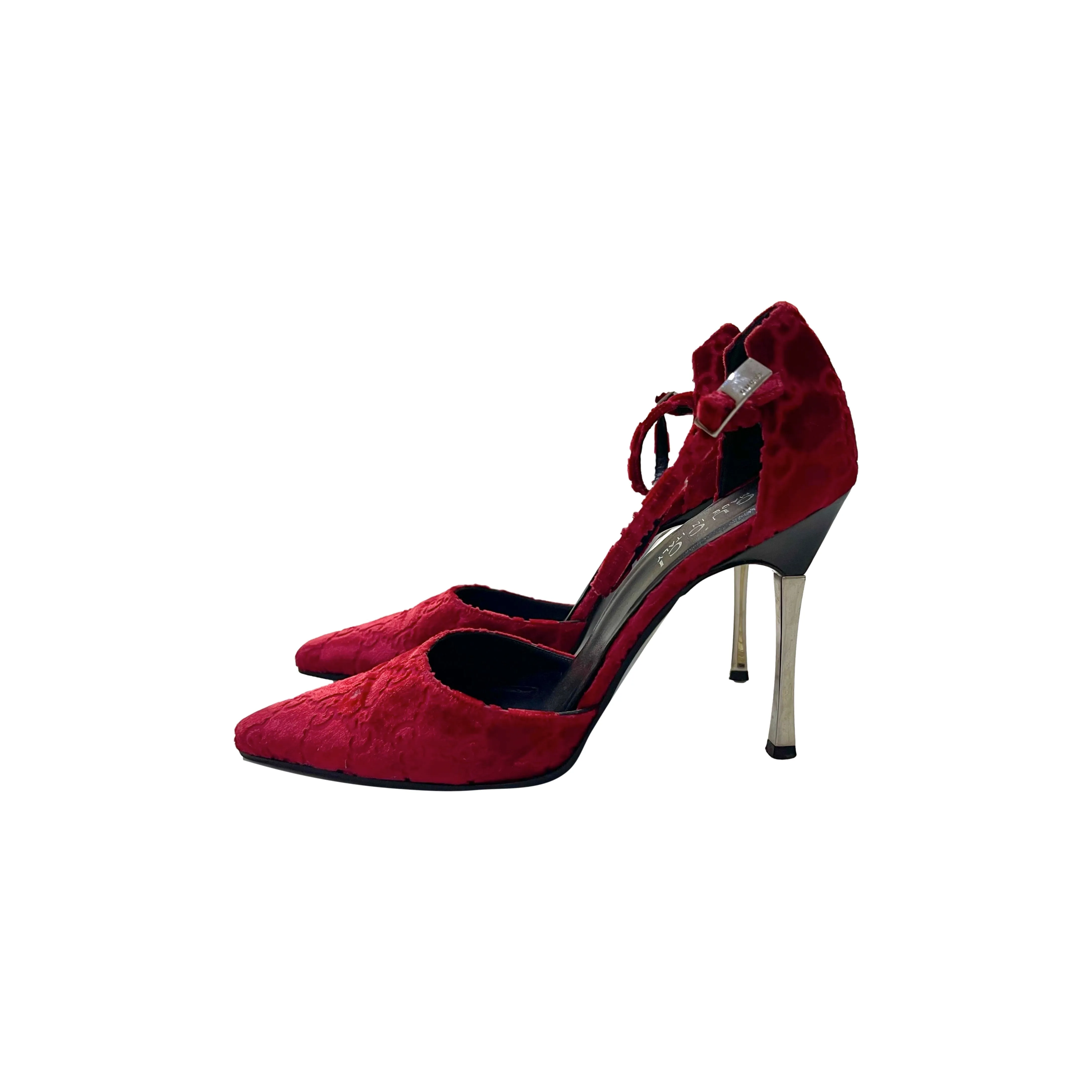 Gucci Red Velvet Logo Heels