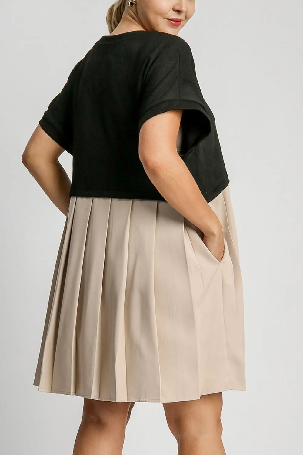Hazel Blues® | Umgee Round Neck Pleated Dress with Side Pockets