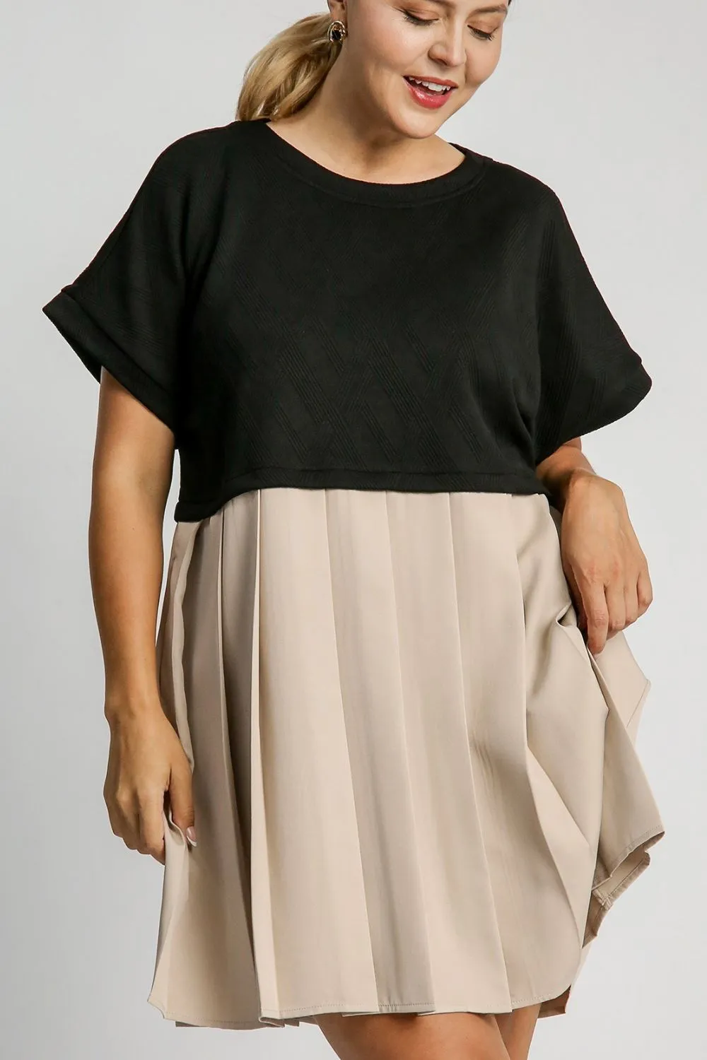Hazel Blues® | Umgee Round Neck Pleated Dress with Side Pockets