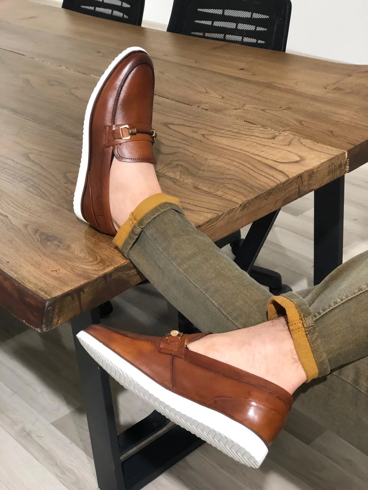 Heritage Buckle Detail Tan Loafers