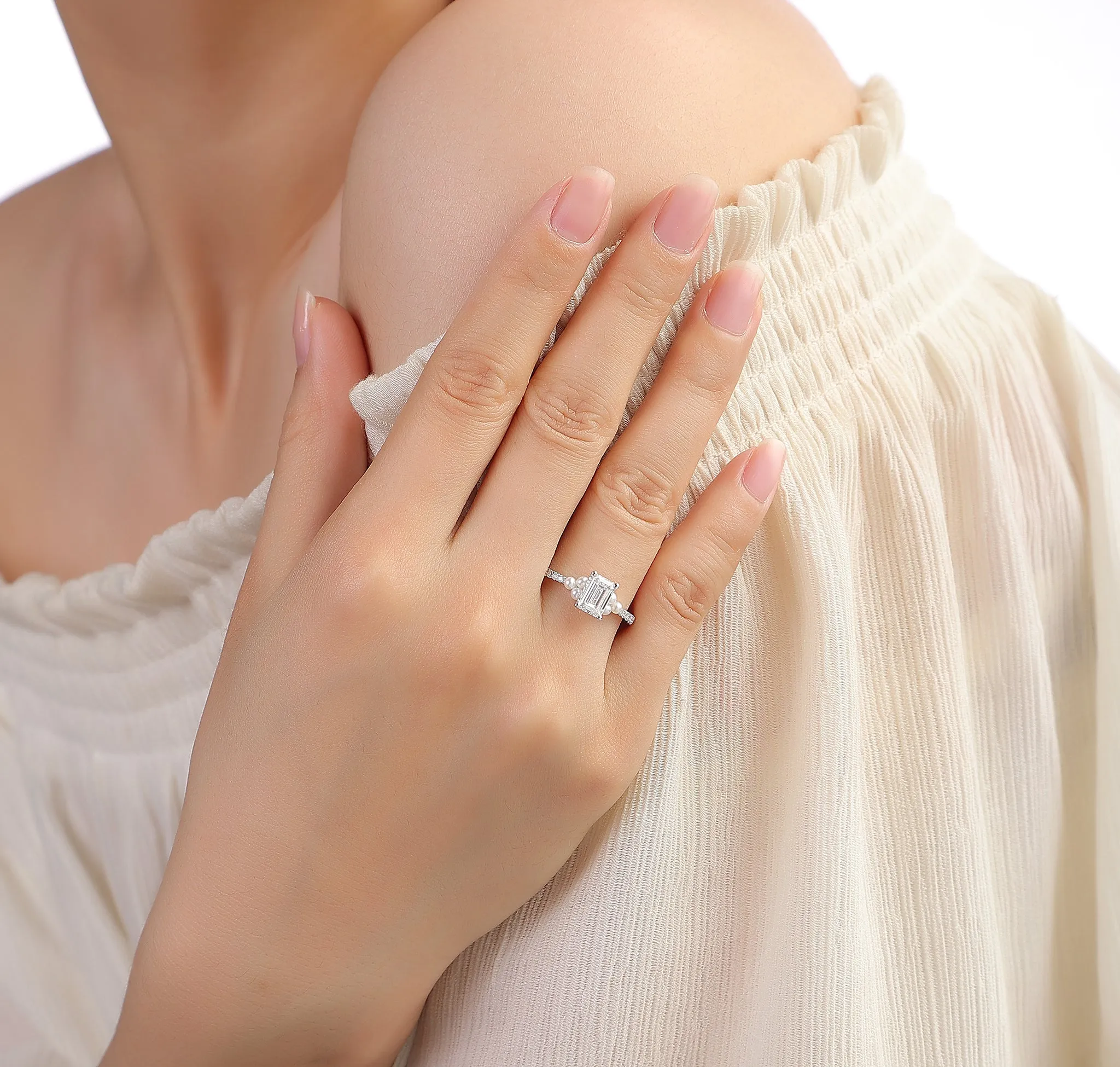 Lab Grown diamond 1.65ctw Solitaire Emerald with Pearl Bridal Ring