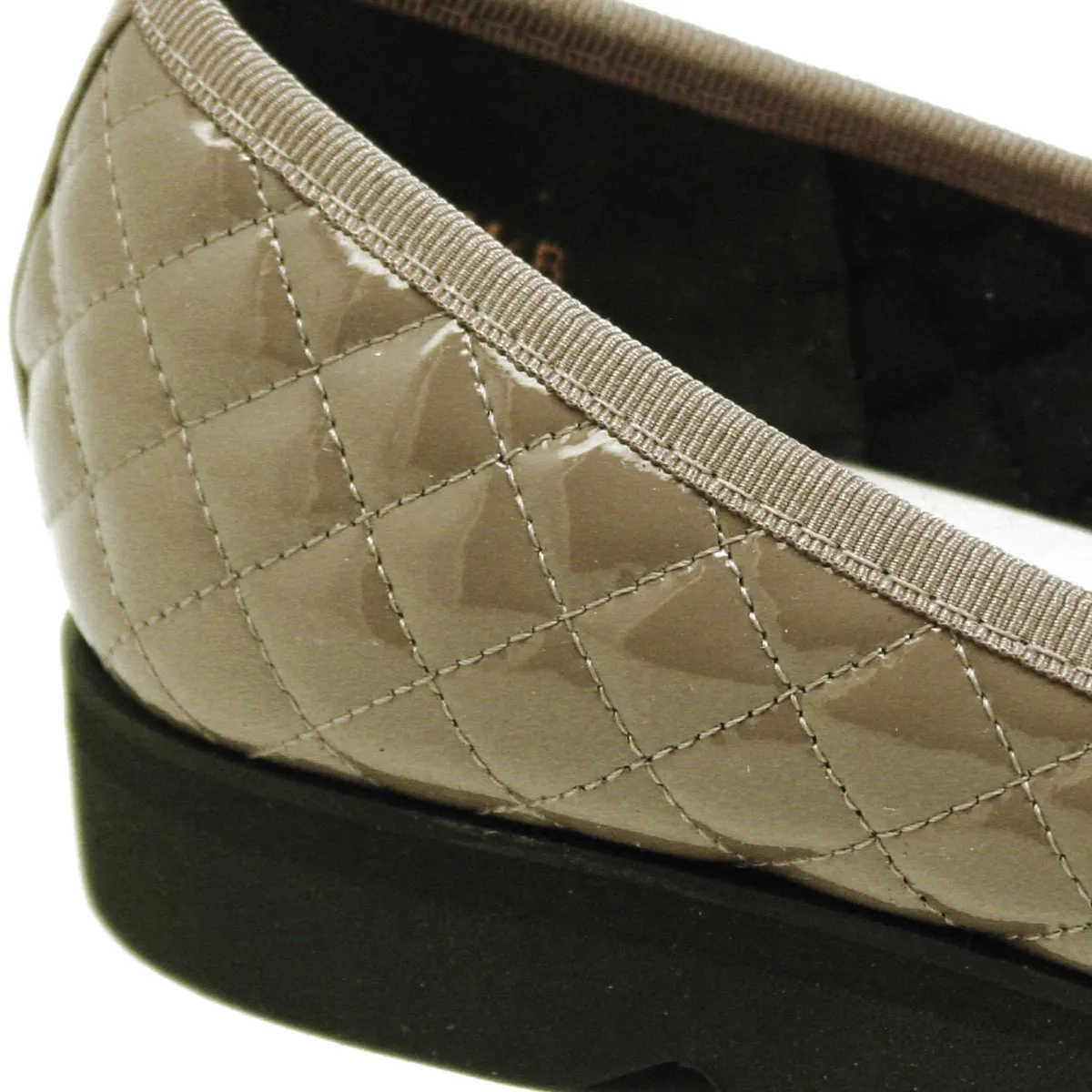 Lido Taupe Patent