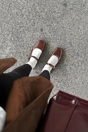 Loulou Flats in Cocoa Brown