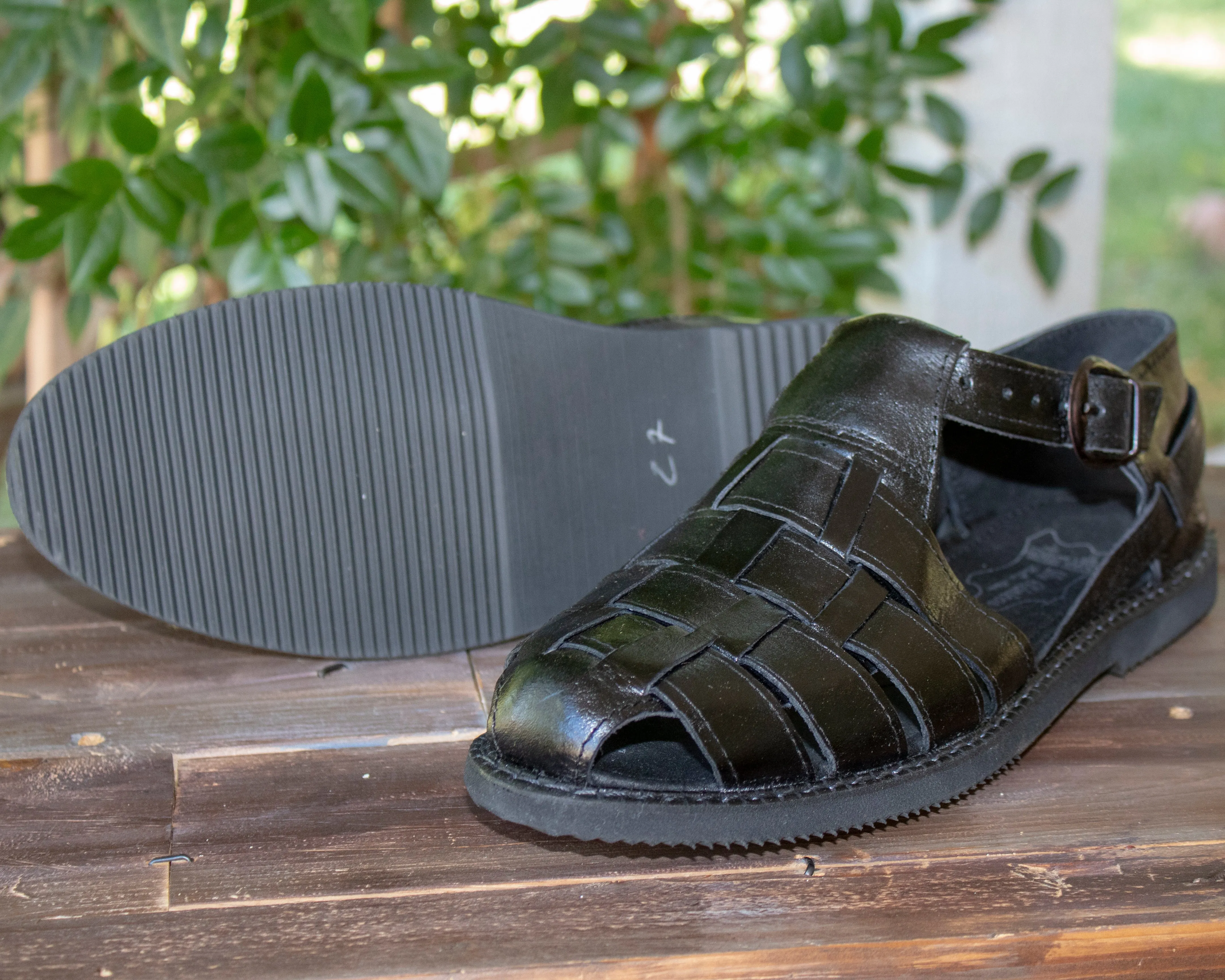 MENS BLACK LEATHER MEXICAN BUCKLE SHOE SANDALS