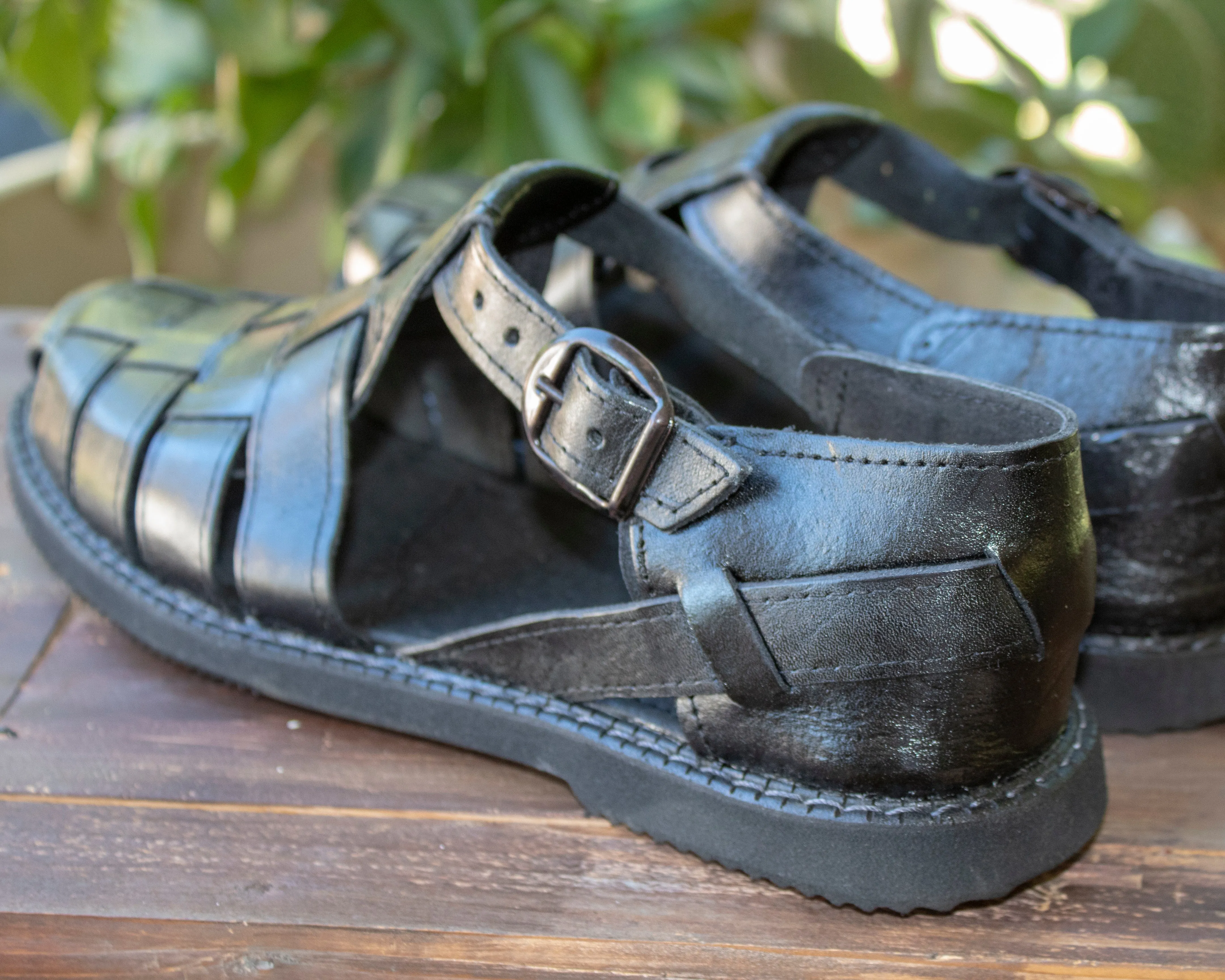 MENS BLACK LEATHER MEXICAN BUCKLE SHOE SANDALS
