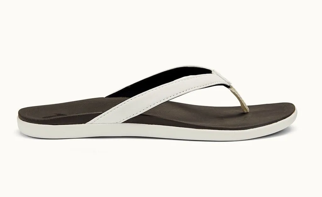 OluKai Women's Ho'opio Beach Sandals