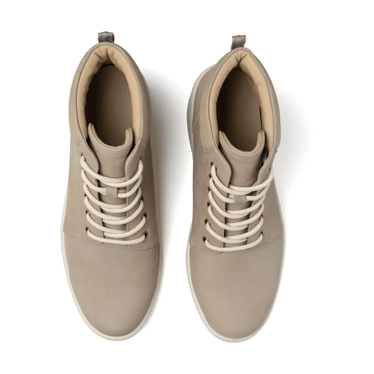 Passage Lace Up