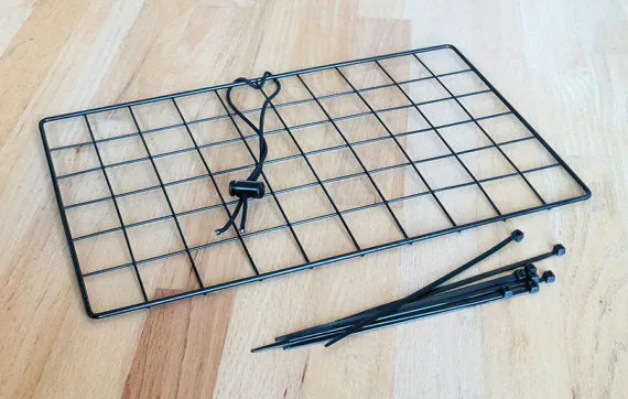 Peck-It-Clean Veggie Feeder for Chickens, 10" x 16"