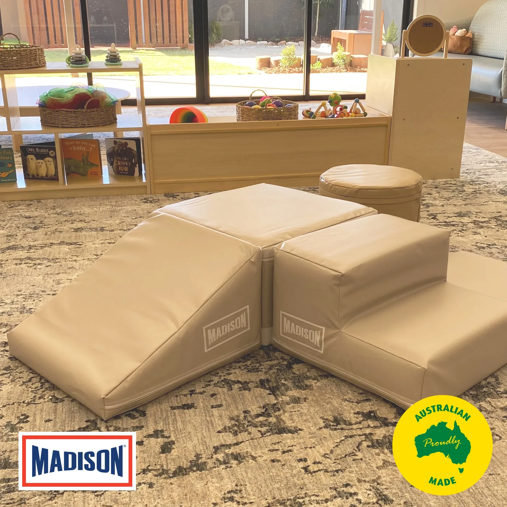 PP701 – Madison Mini Corner Kit