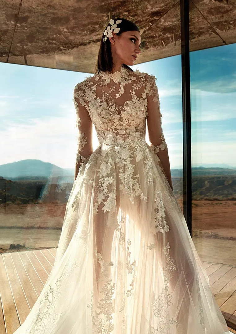 Pronovias Privee: Angelite
