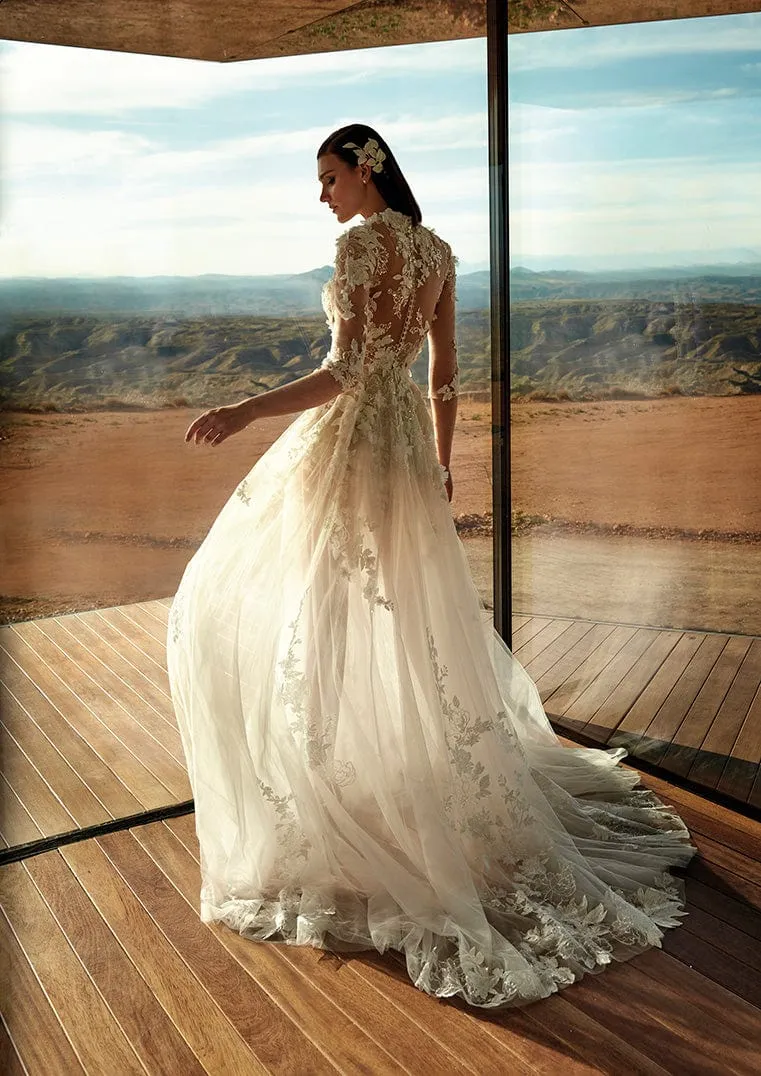 Pronovias Privee: Angelite