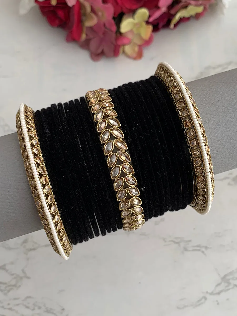 Reet Bangle Set