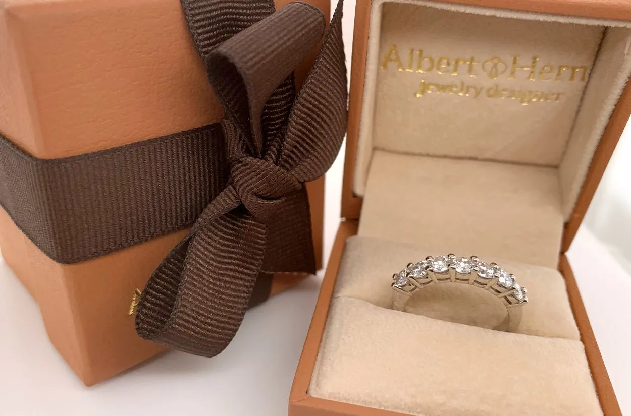 Ring 7 Diamonds & Platinum 1.03 cts