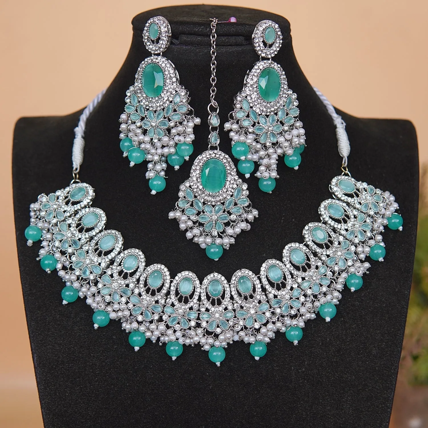 Semi-Gems Glowing Necklace Set