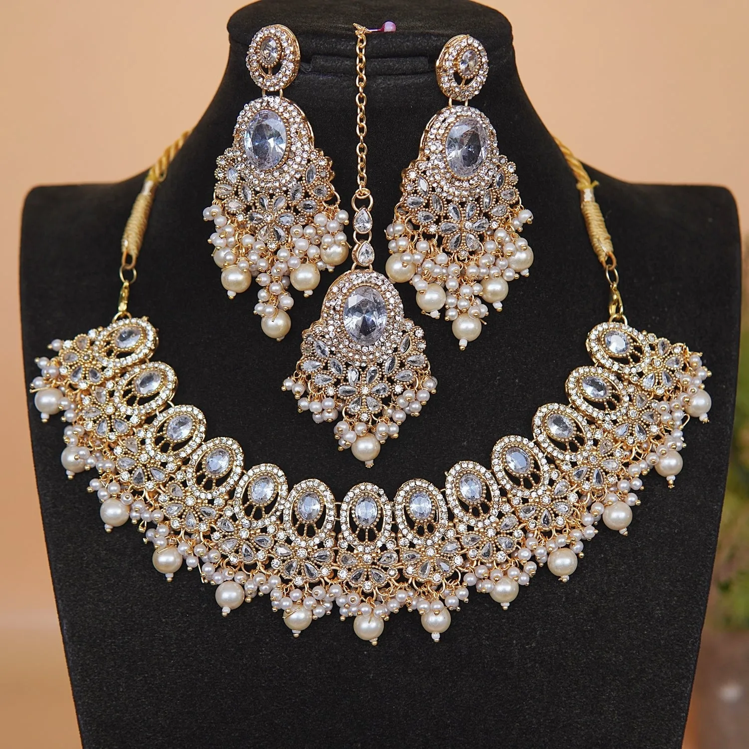 Semi-Gems Glowing Necklace Set