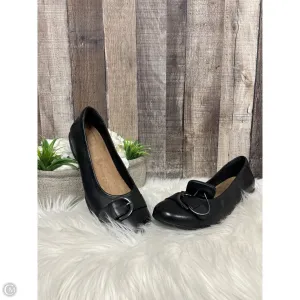 Shoes Flats By Clarks In Black, Size: 9