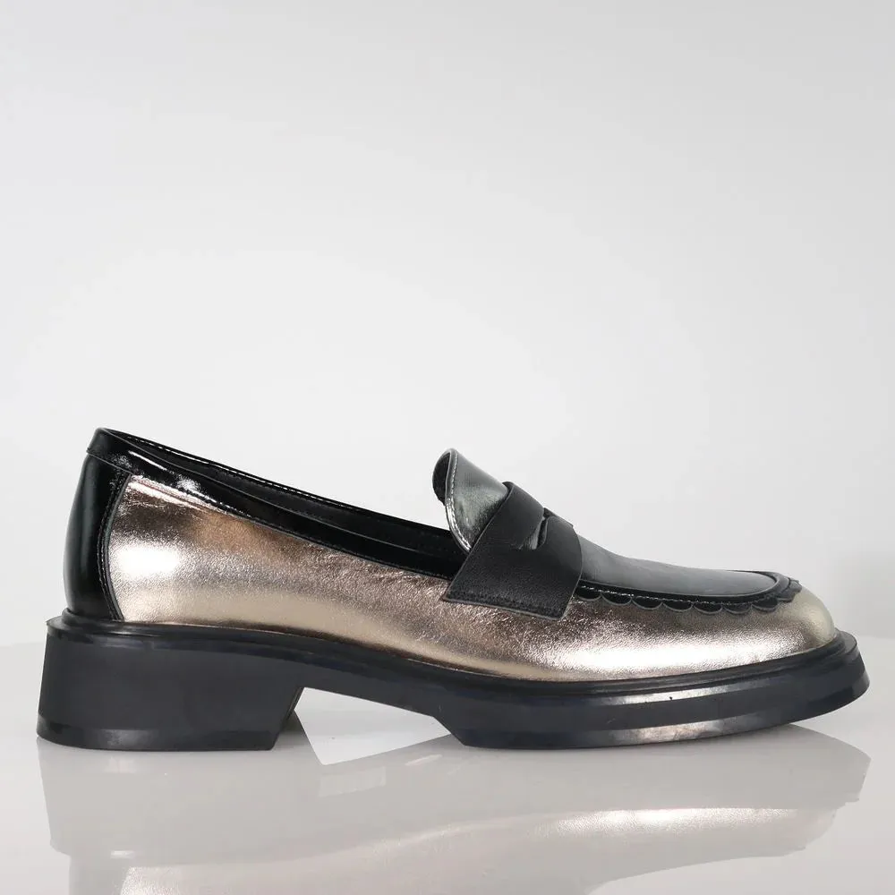 Showtime - Multi Metallic