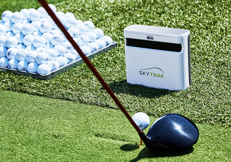 SkyTrak  Retractable Screen Package