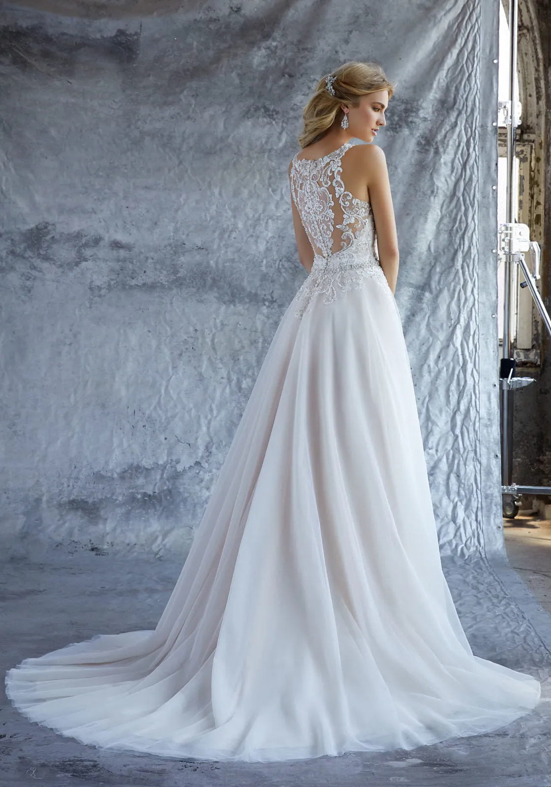 Style 8213