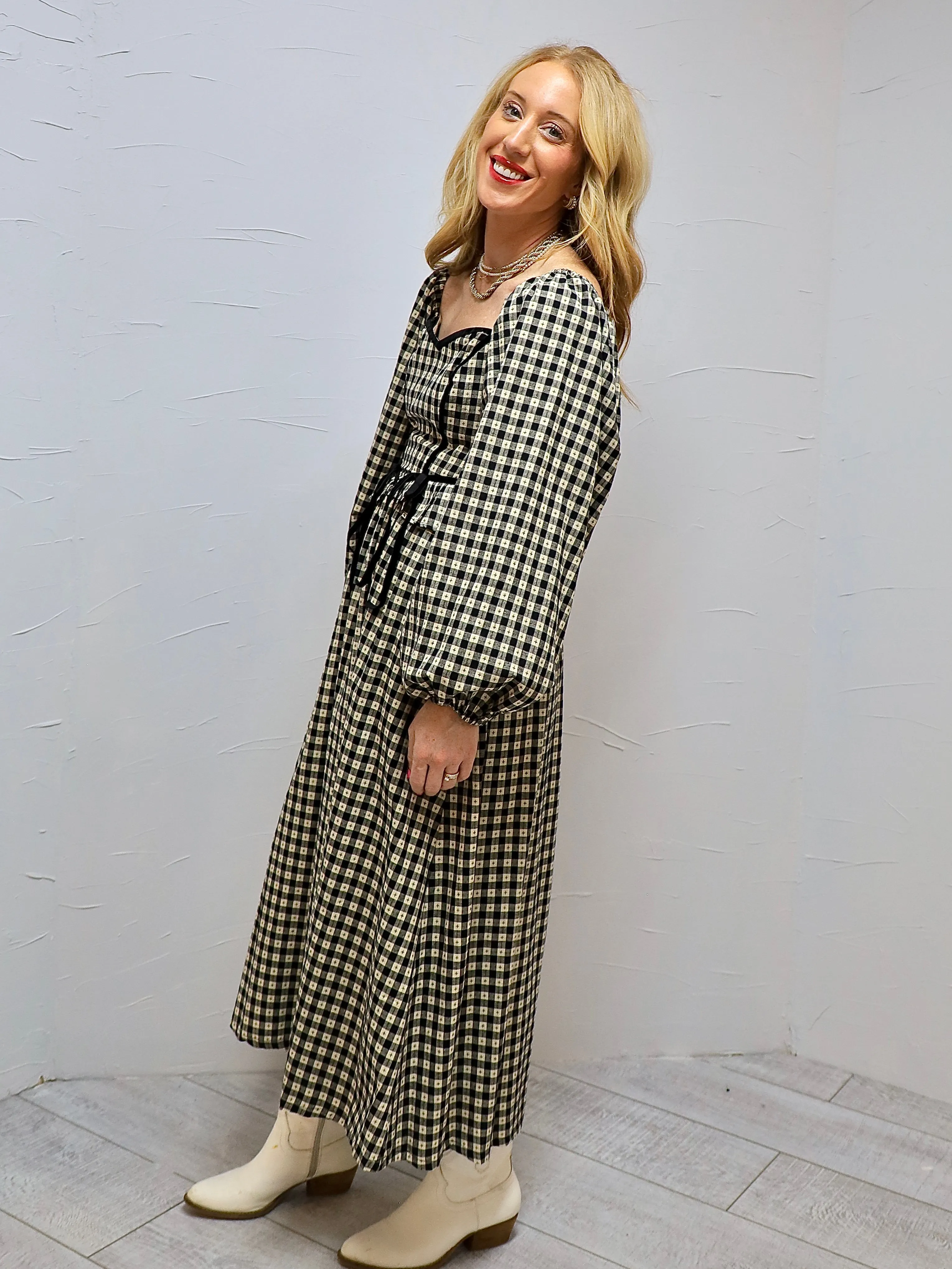 Sweetheart and Bow Dress