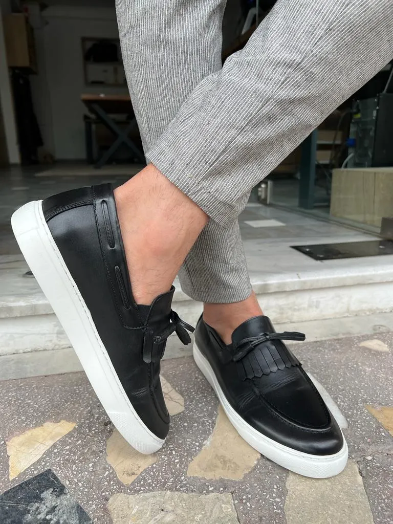 Tampa Black Kiltie Loafers for the Modern Gentleman
