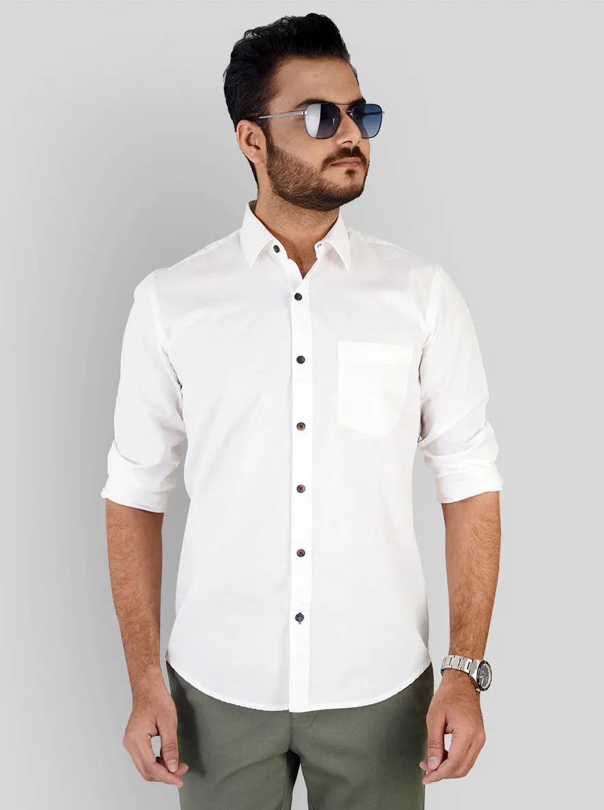 White Solid Slim Fit Casual Shirt | JadeBlue