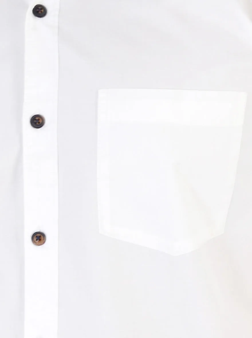 White Solid Slim Fit Casual Shirt | JadeBlue